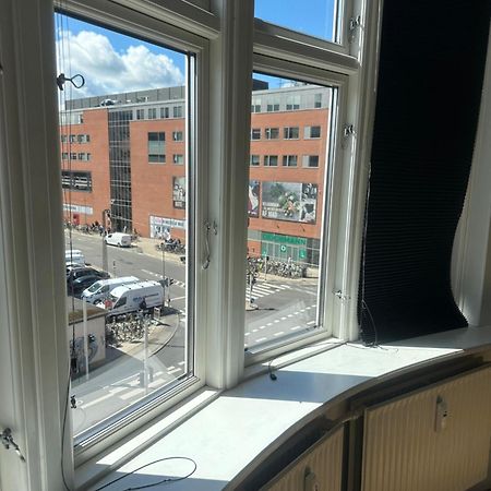 Cozy Corner Apartment Aalborg Bagian luar foto
